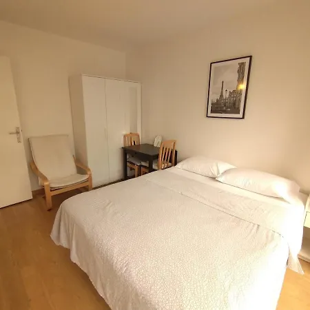 3 Bedrooms, Garden View, La Defense, Parking Courbevoie