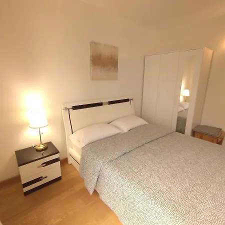 3 Bedrooms, Garden View, La Défense, Parking Apartamento *